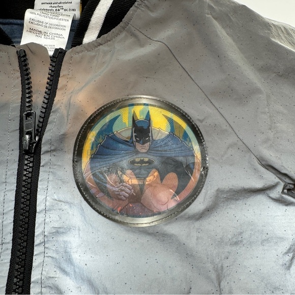 Batman Reflective Zip-Up Jacket – Kids Size 3T, Holographic Logo - Picture 4 of 6